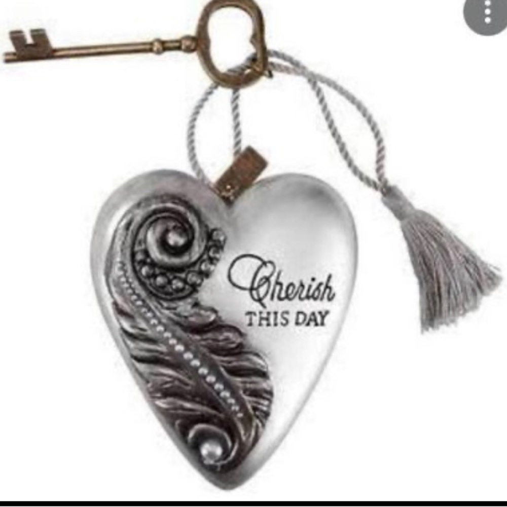 Cherished hearts - Picture 3 of 6